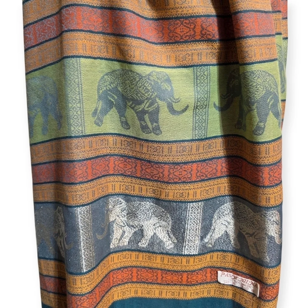 100% CASHMERE PASHMINA SHAWL WRAP SCARF WITH FRINGE ELEPHANT MOTIF